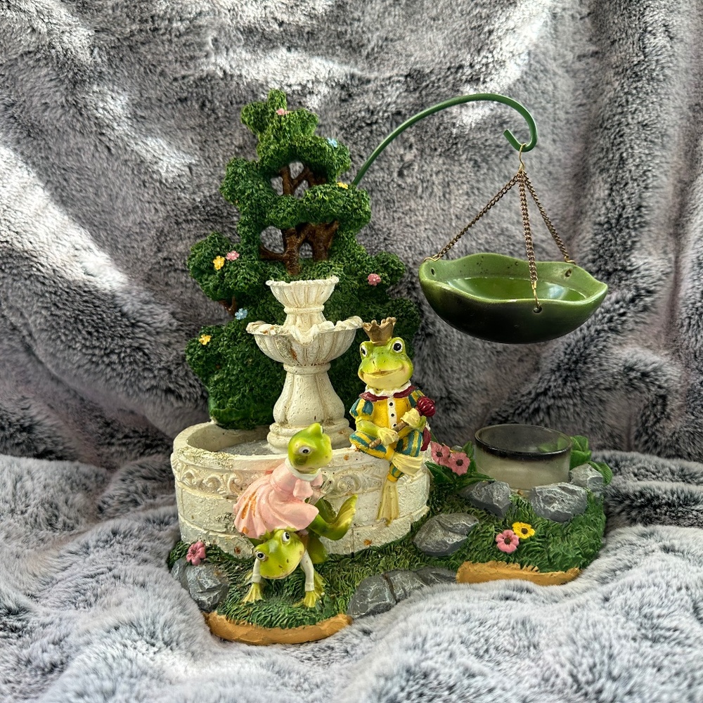 Yankee Candle Frog Fountain Hanging Tart Warmer - RARE!